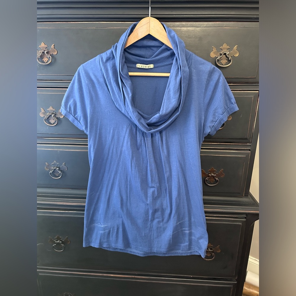 Velvet Scoop Neck Short Sleeve Top